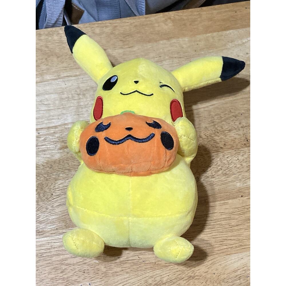 Pokemon‎ Pikachu Halloween Seasonal Plush, 8-Inch Plush Toy Pumpkin